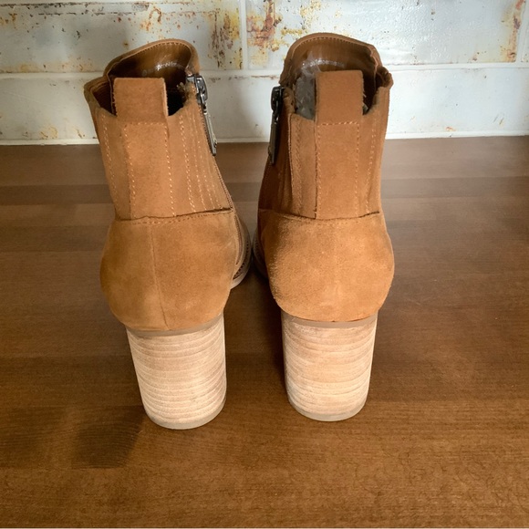 Blondo Noa Suede Weatherproof Ankle Booties Size 10 M - Picture 10 of 16